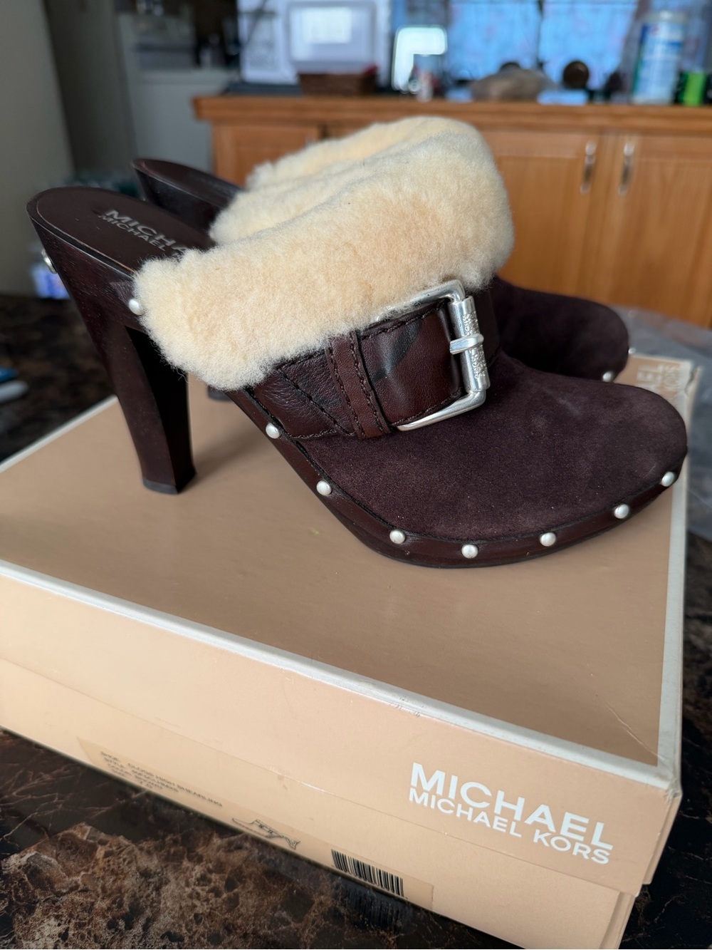 Brand new Michael Kors clogs high shearling size 7